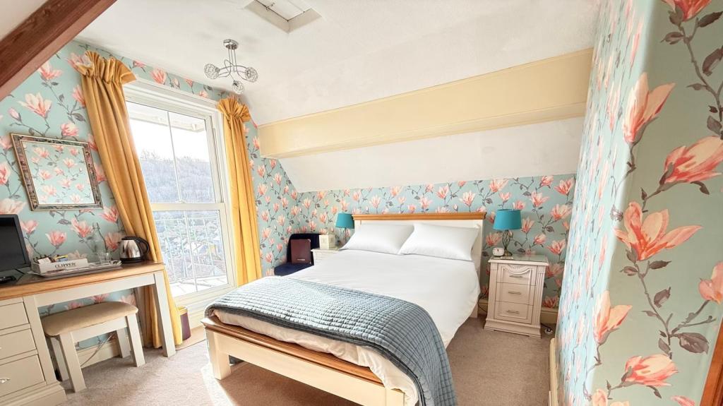 Summerhouse Hill